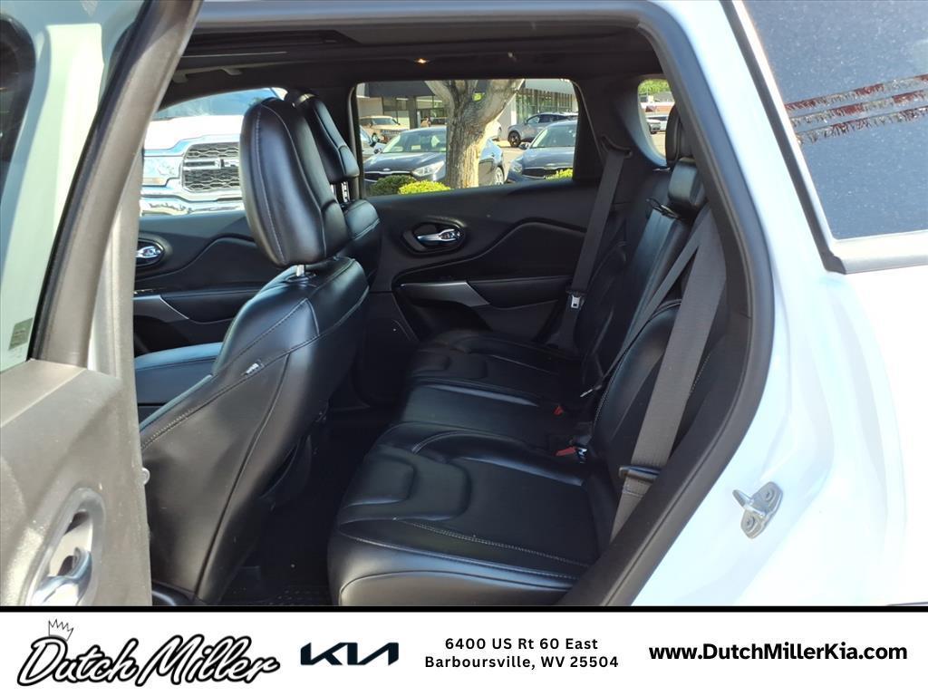 used 2021 Jeep Cherokee car, priced at $15,298