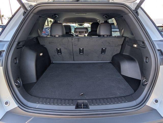 used 2025 Chevrolet Equinox car, priced at $29,999