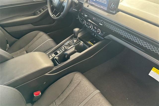 new 2025 Honda Accord Hybrid car, priced at $35,305