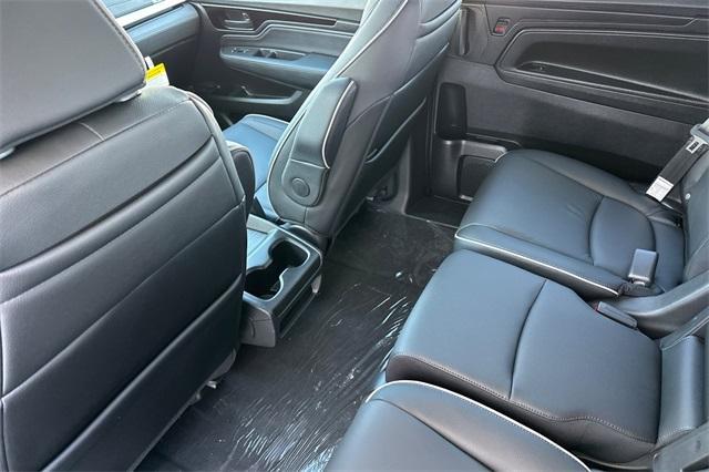 new 2026 Honda Odyssey car, priced at $50,840