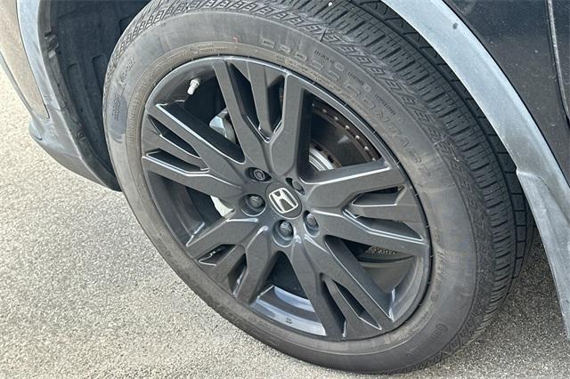 used 2022 Honda Pilot car, priced at $32,895