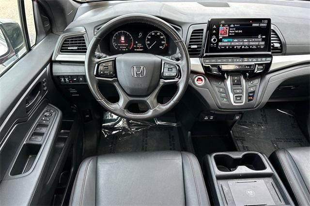 used 2025 Honda Odyssey car, priced at $39,695