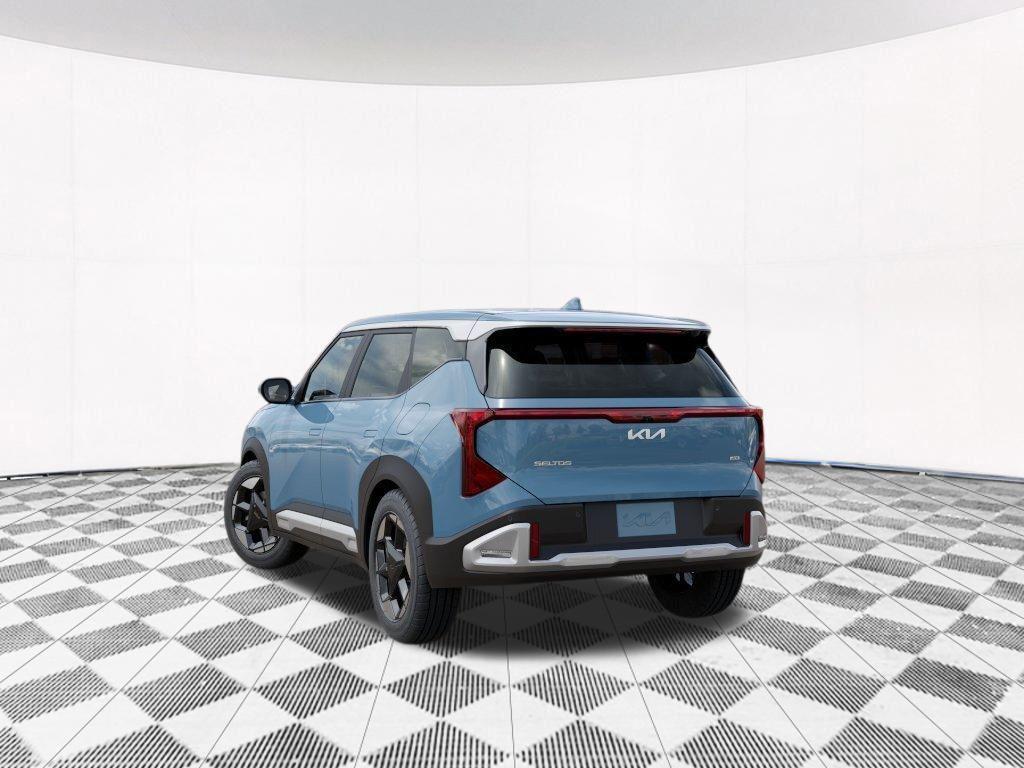 new 2027 Kia Seltos car, priced at $30,198