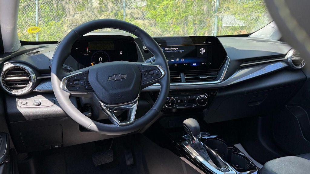 used 2025 Chevrolet Trax car, priced at $25,210