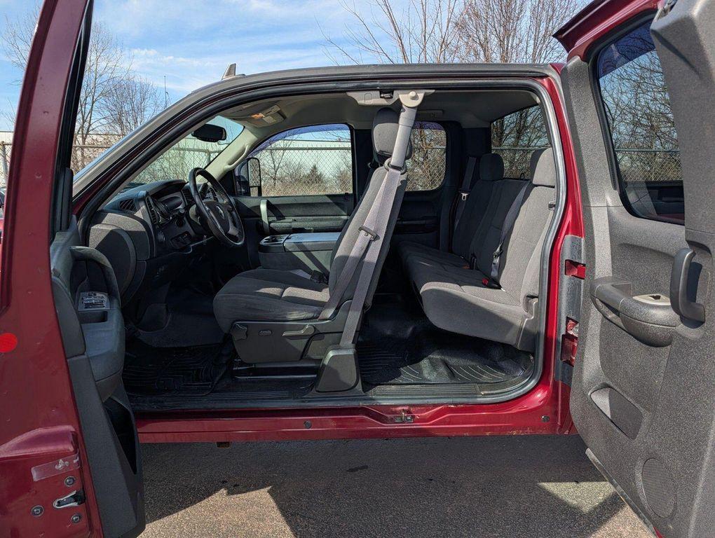 used 2008 Chevrolet Silverado 2500 car, priced at $15,397