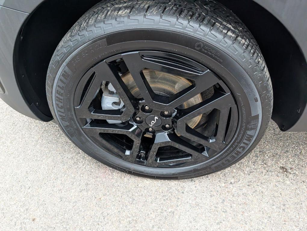 used 2024 Kia Telluride car, priced at $43,184