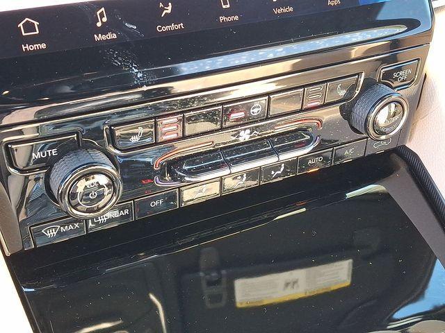 used 2024 Jeep Grand Cherokee car, priced at $35,099