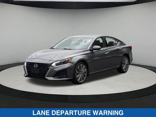 used 2023 Nissan Altima car, priced at $22,990