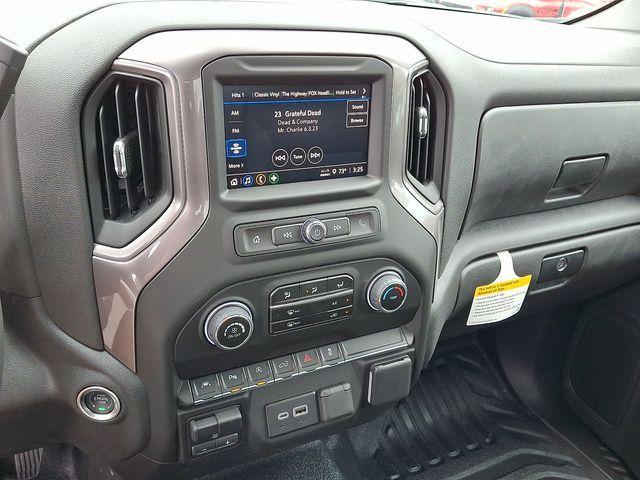 new 2025 Chevrolet Silverado 1500 car, priced at $46,753