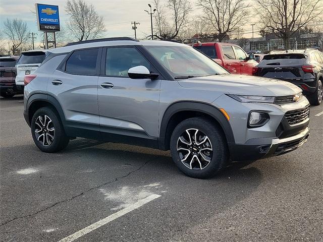 used 2023 Chevrolet TrailBlazer car, priced at $23,408