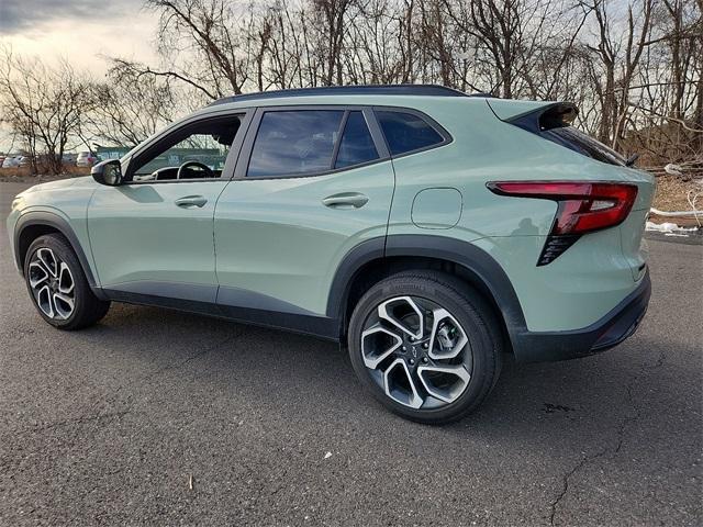 used 2024 Chevrolet Trax car, priced at $22,220