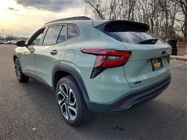 used 2024 Chevrolet Trax car, priced at $22,220