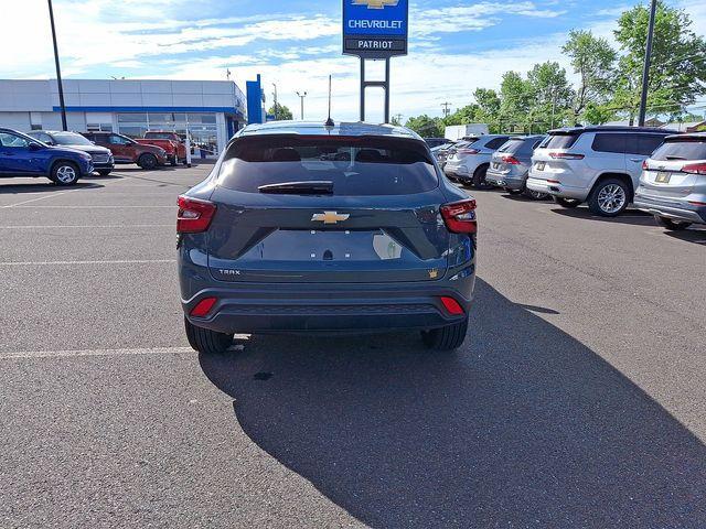 used 2025 Chevrolet Trax car, priced at $22,498