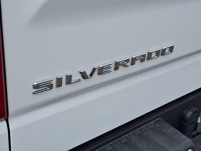 new 2025 Chevrolet Silverado 1500 car, priced at $43,702