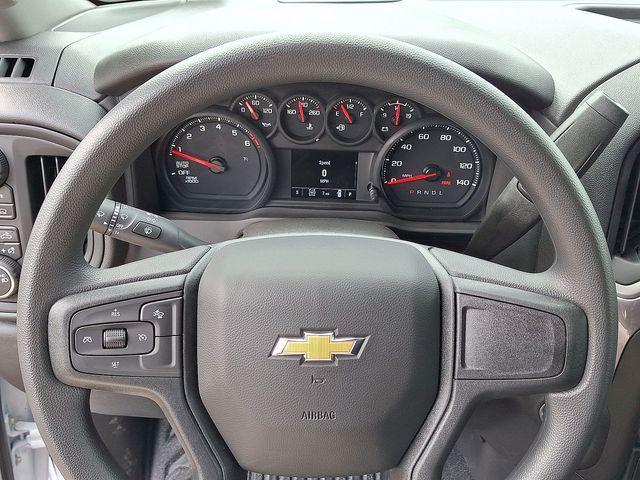 new 2025 Chevrolet Silverado 1500 car, priced at $43,702