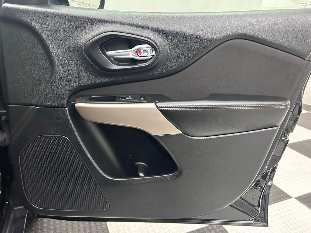 used 2017 Jeep Cherokee car, priced at $10,490