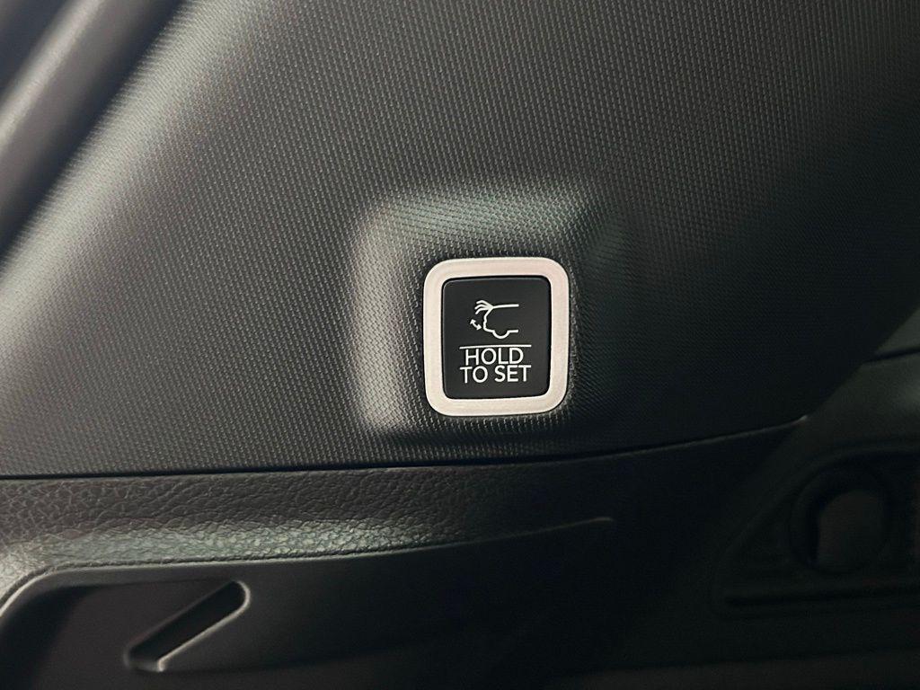 new 2025 Jeep Grand Cherokee car, priced at $45,963