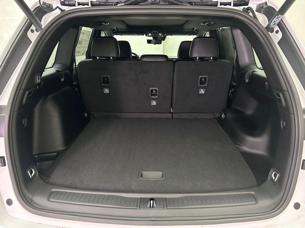 new 2025 Jeep Grand Cherokee car, priced at $45,963