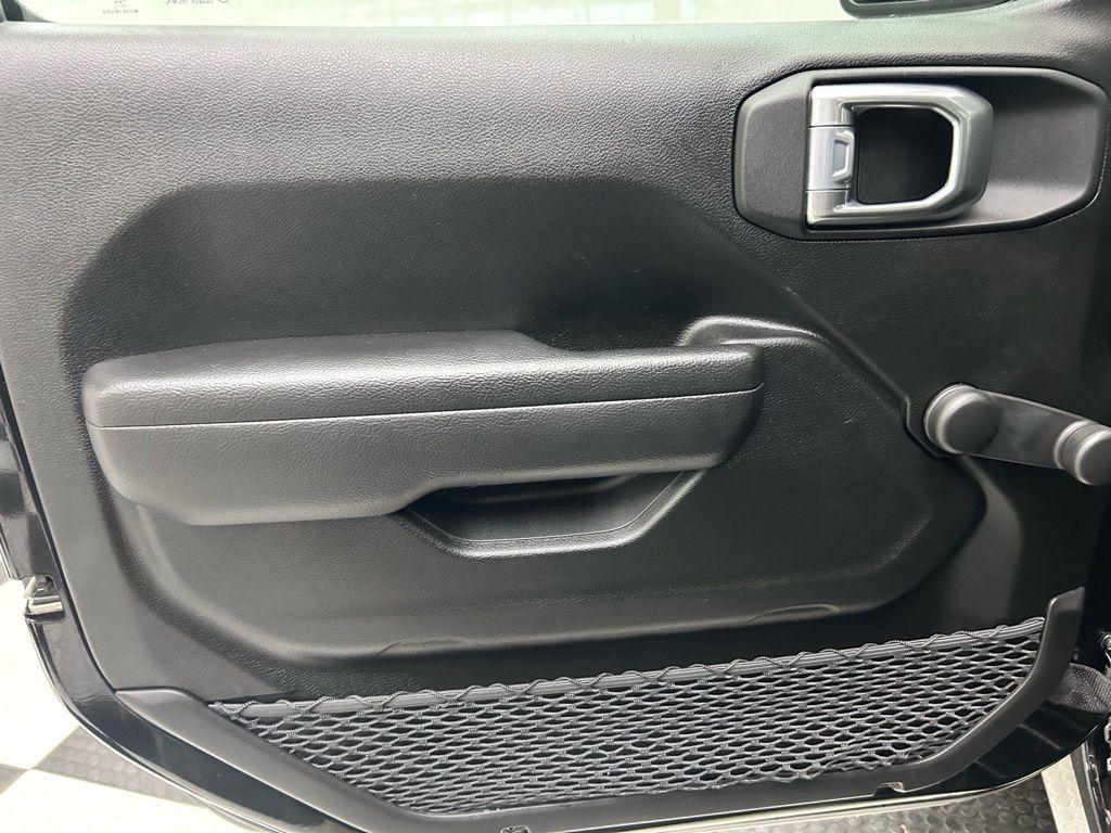 used 2022 Jeep Wrangler Unlimited car, priced at $25,995