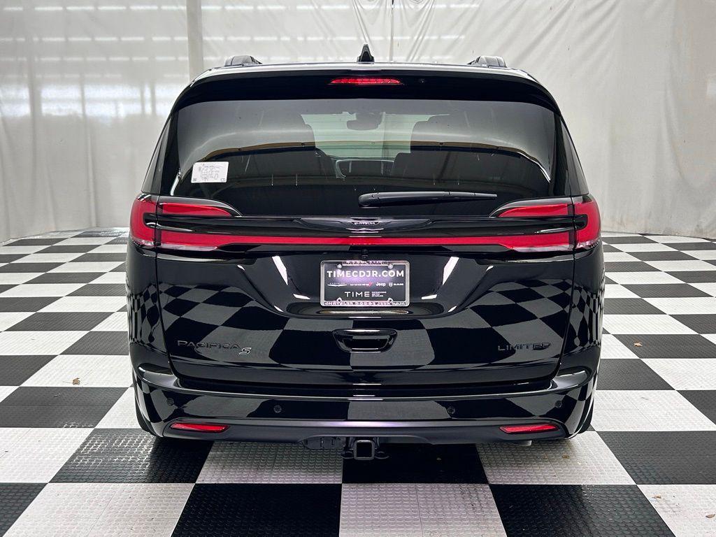 new 2026 Chrysler Pacifica car, priced at $46,858