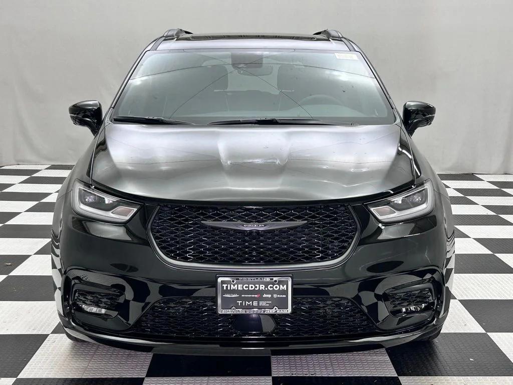 new 2026 Chrysler Pacifica car, priced at $46,858