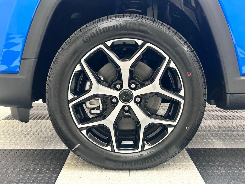 new 2026 Jeep Compass car, priced at $31,423