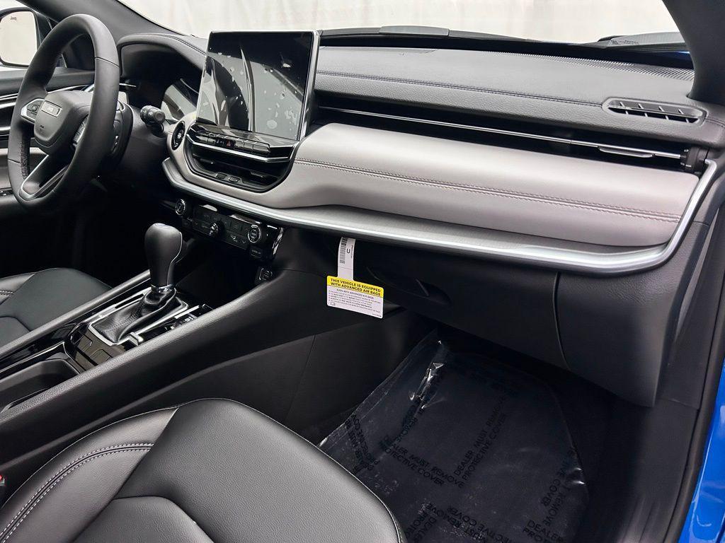 new 2026 Jeep Compass car, priced at $31,423