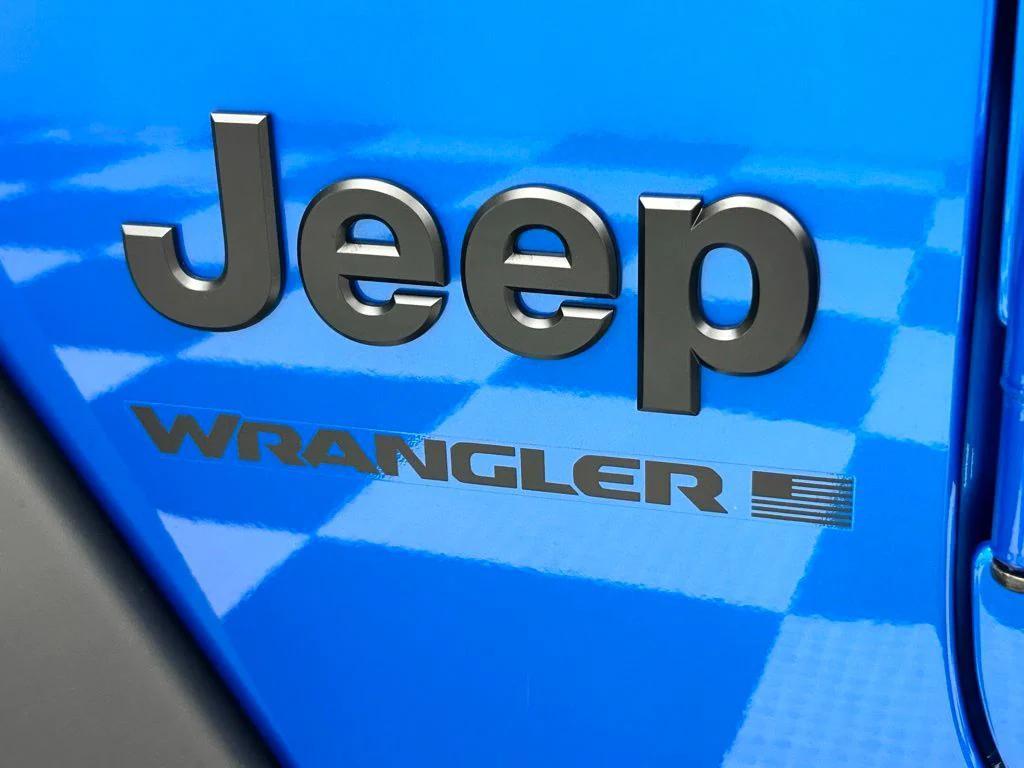 new 2025 Jeep Wrangler car, priced at $44,989