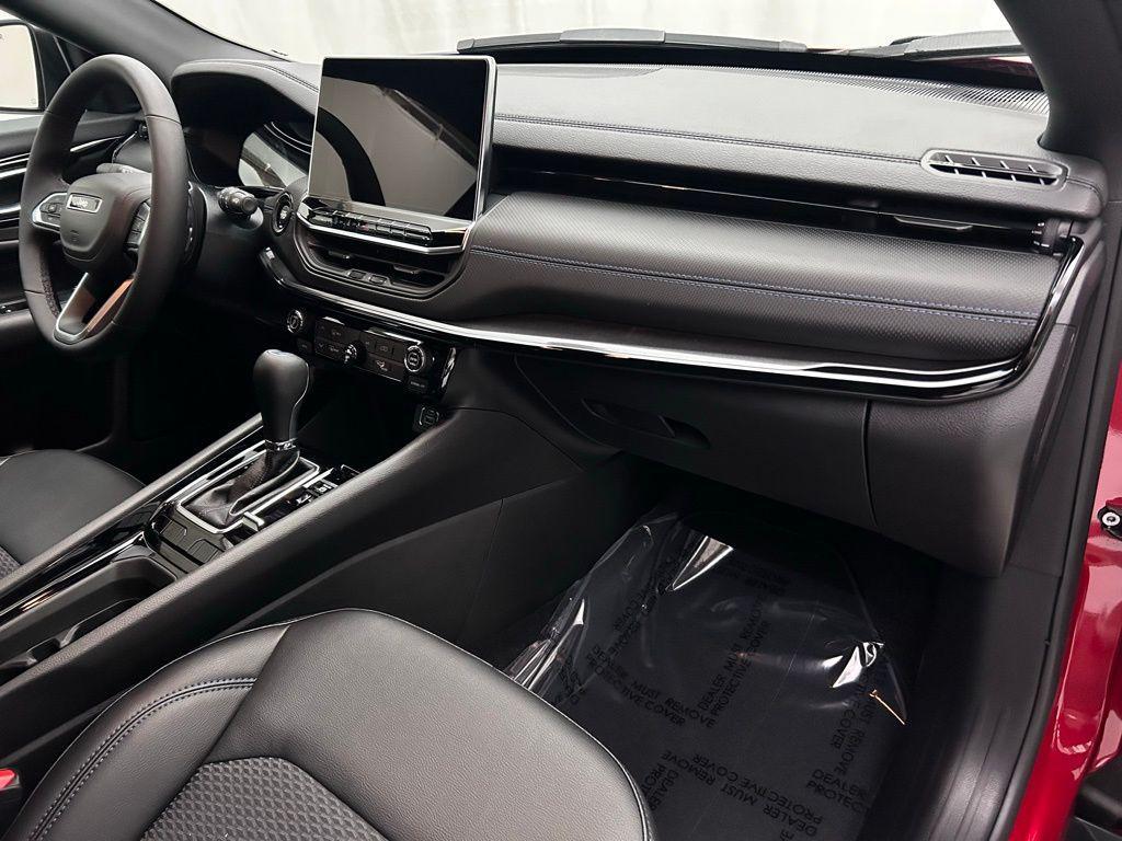 new 2026 Jeep Compass car, priced at $26,033