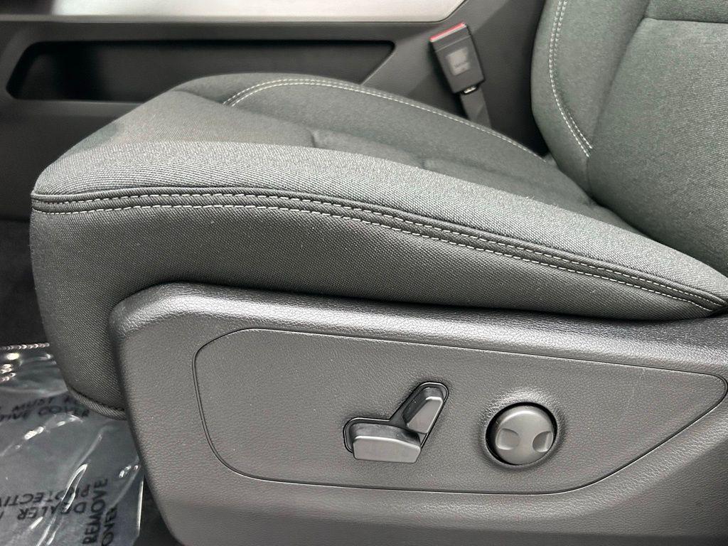 new 2026 Ram 1500 car, priced at $53,577