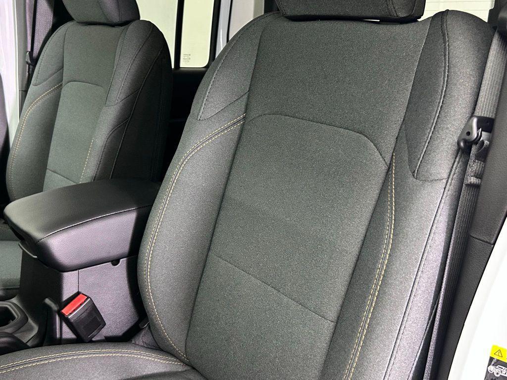 new 2025 Jeep Gladiator car, priced at $46,312