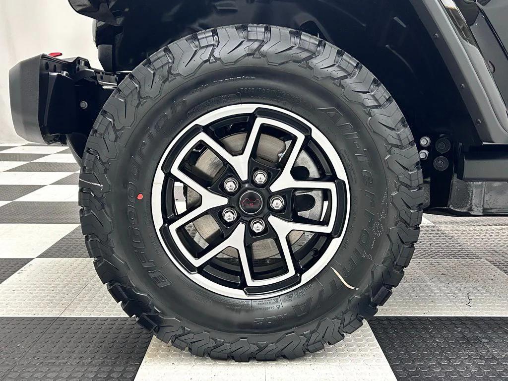 new 2026 Jeep Wrangler car, priced at $52,193