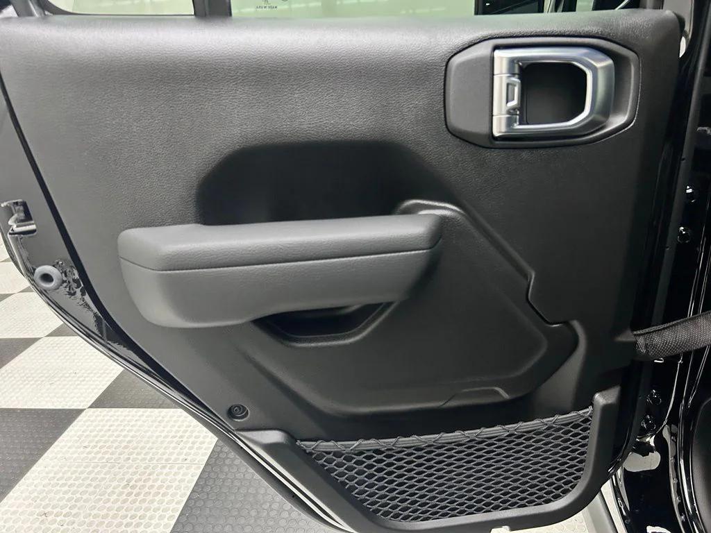 new 2026 Jeep Wrangler car, priced at $52,193