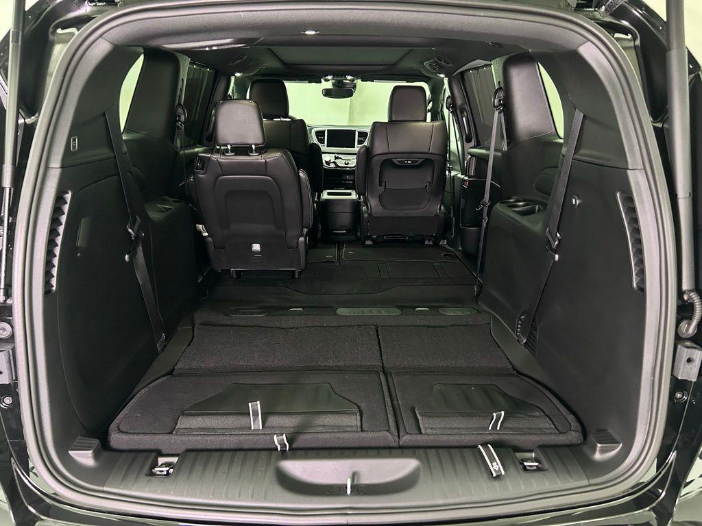 new 2026 Chrysler Pacifica car, priced at $41,448