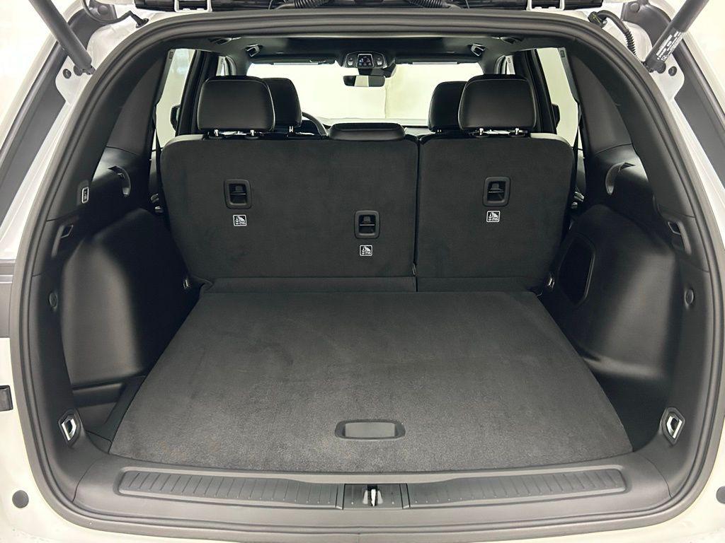 new 2026 Jeep Grand Cherokee car, priced at $46,268