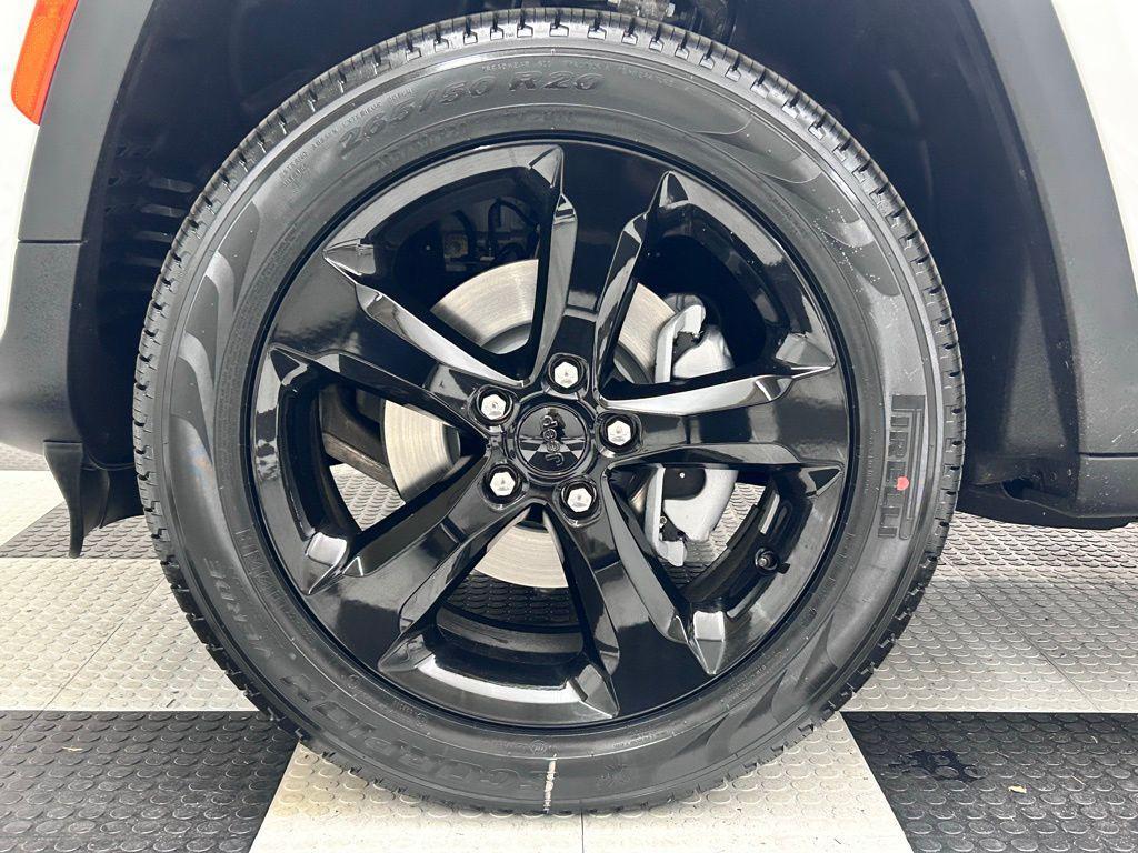 new 2026 Jeep Grand Cherokee car, priced at $46,268