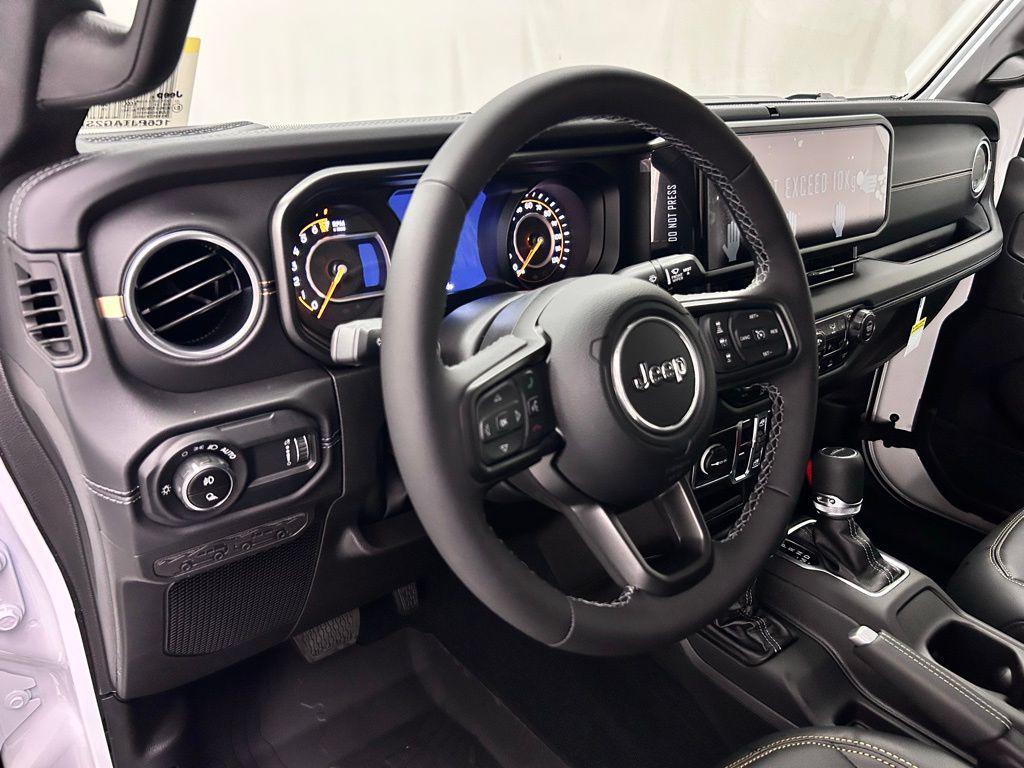 new 2025 Jeep Gladiator car, priced at $44,989