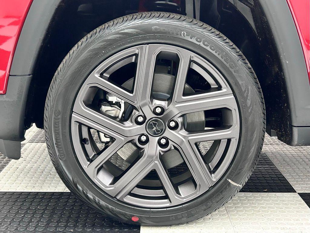 new 2026 Jeep Compass car, priced at $26,478