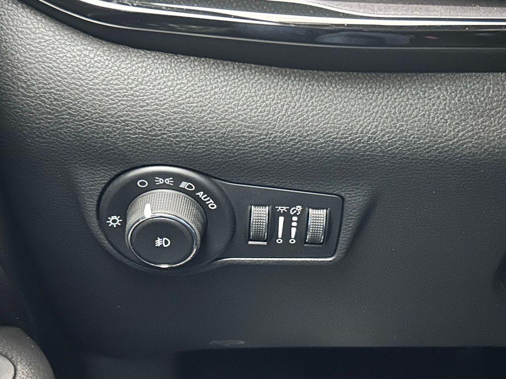 new 2026 Jeep Compass car, priced at $26,478