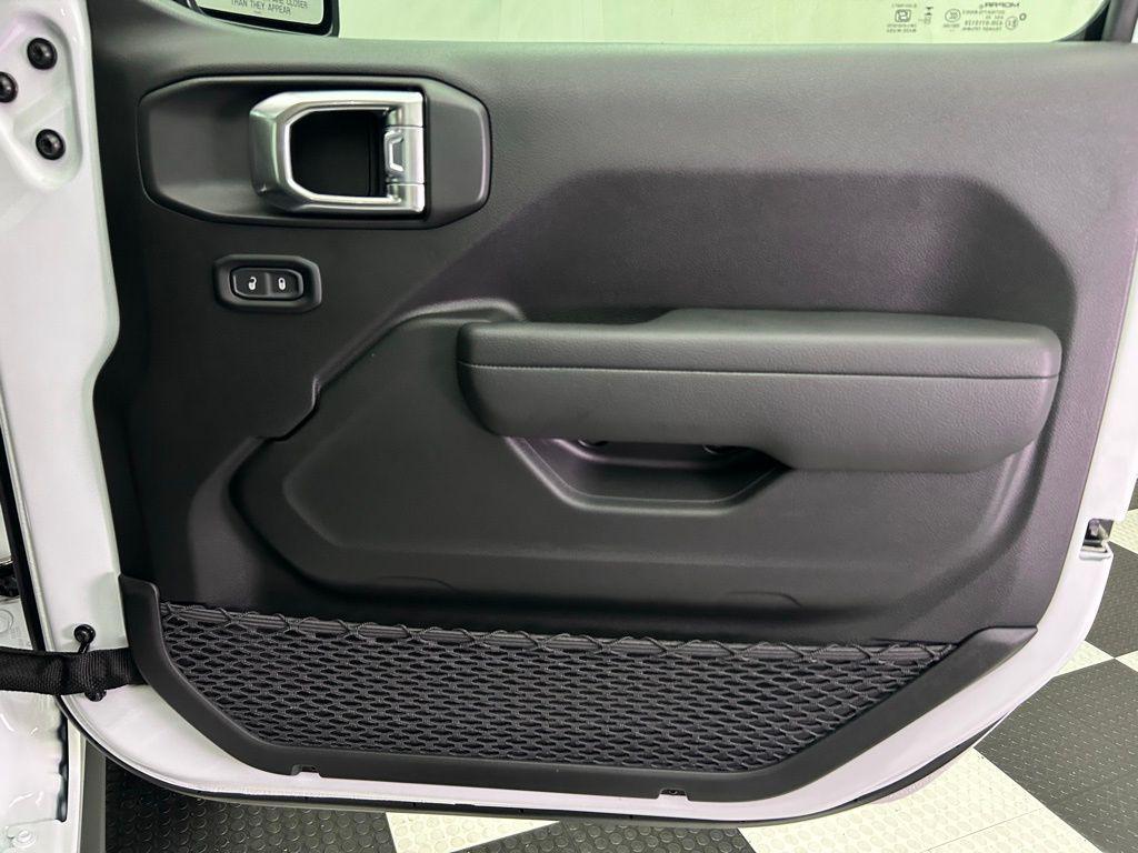 new 2026 Jeep Wrangler car, priced at $48,428