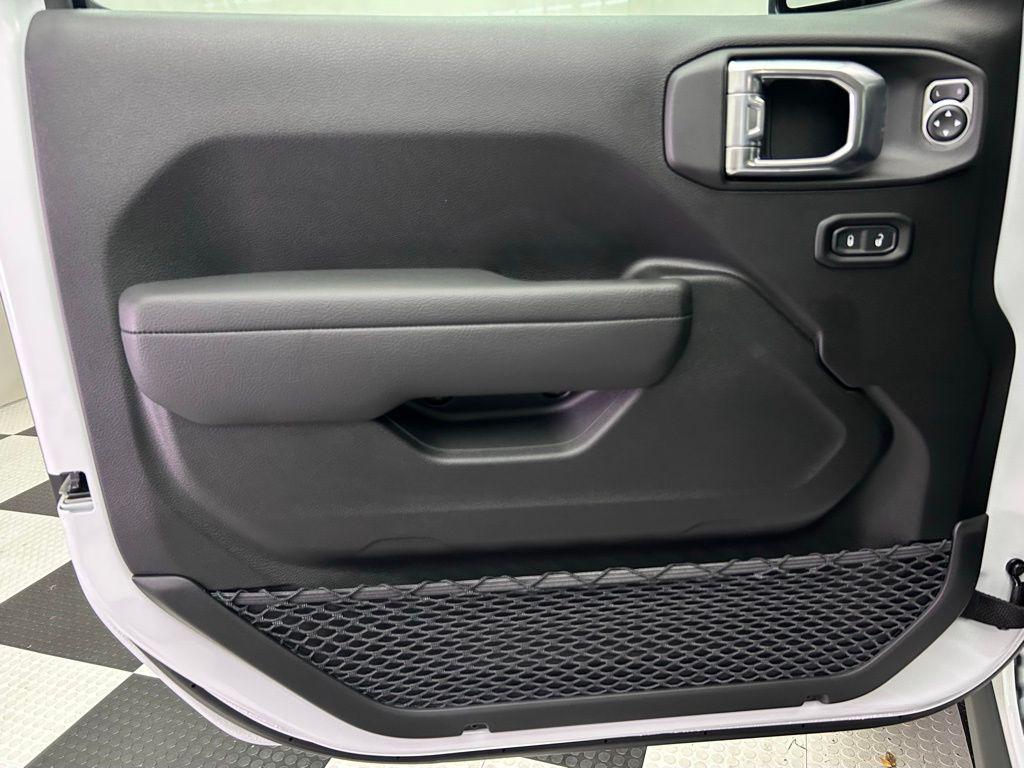 new 2026 Jeep Wrangler car, priced at $48,428