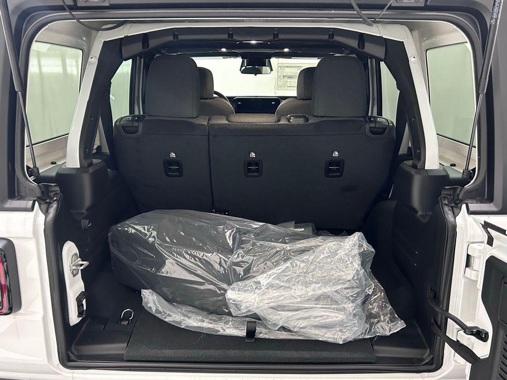 new 2026 Jeep Wrangler car, priced at $46,792