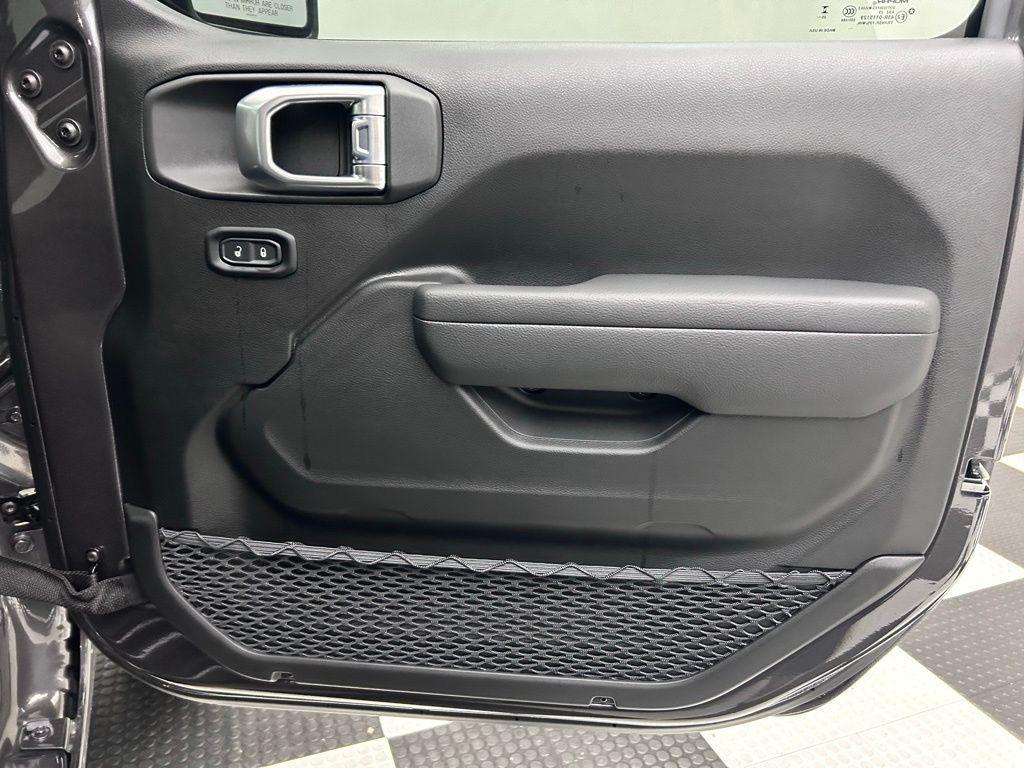 new 2026 Jeep Wrangler car, priced at $41,928