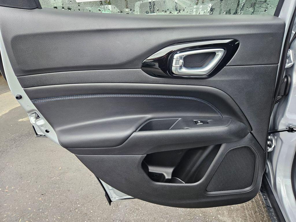 new 2026 Jeep Compass car, priced at $28,580