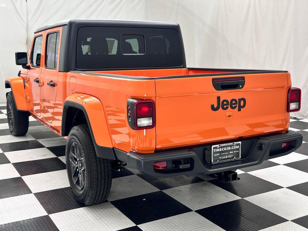 new 2025 Jeep Gladiator car, priced at $41,521