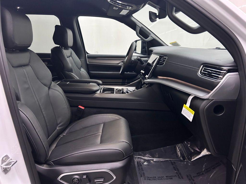 new 2026 Jeep Grand Wagoneer L car, priced at $70,335