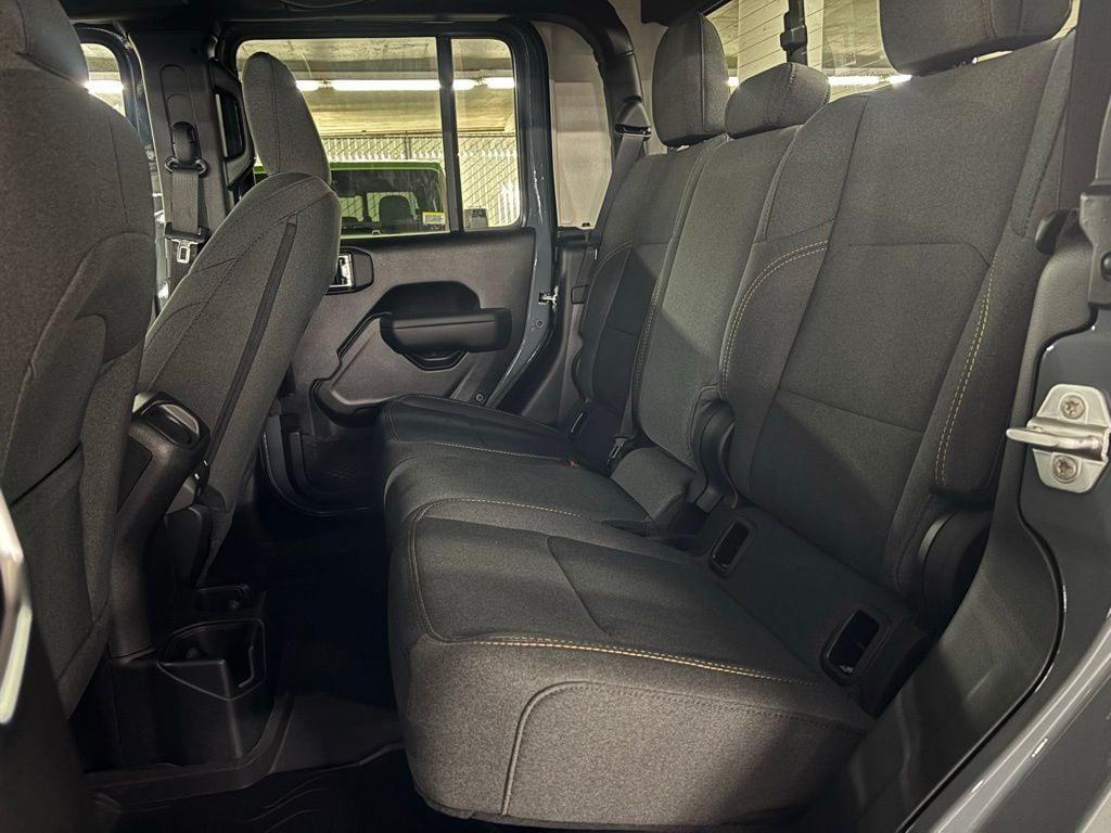 new 2026 Jeep Gladiator car, priced at $48,181