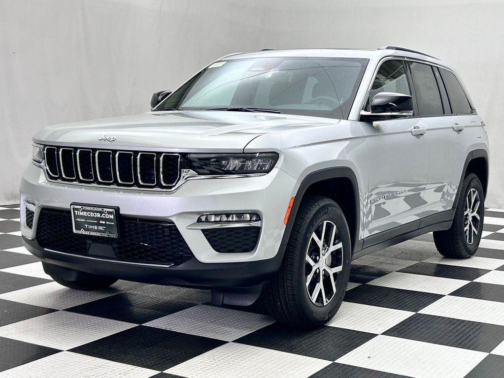 new 2025 Jeep Grand Cherokee car, priced at $38,788