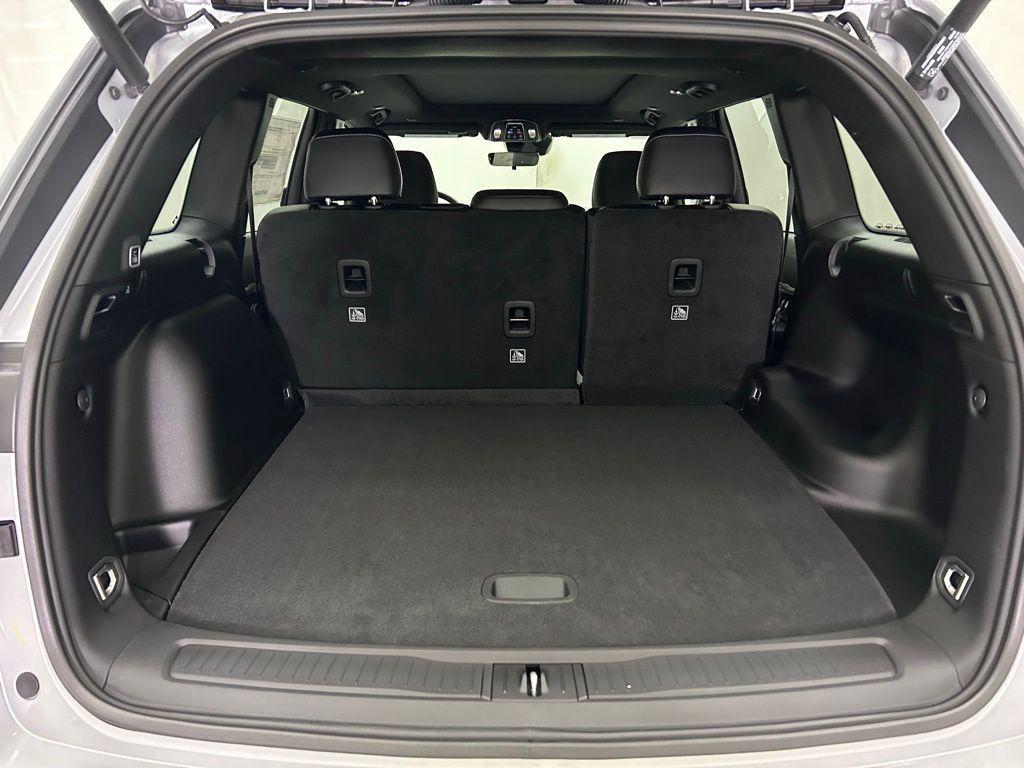 new 2025 Jeep Grand Cherokee car, priced at $38,788