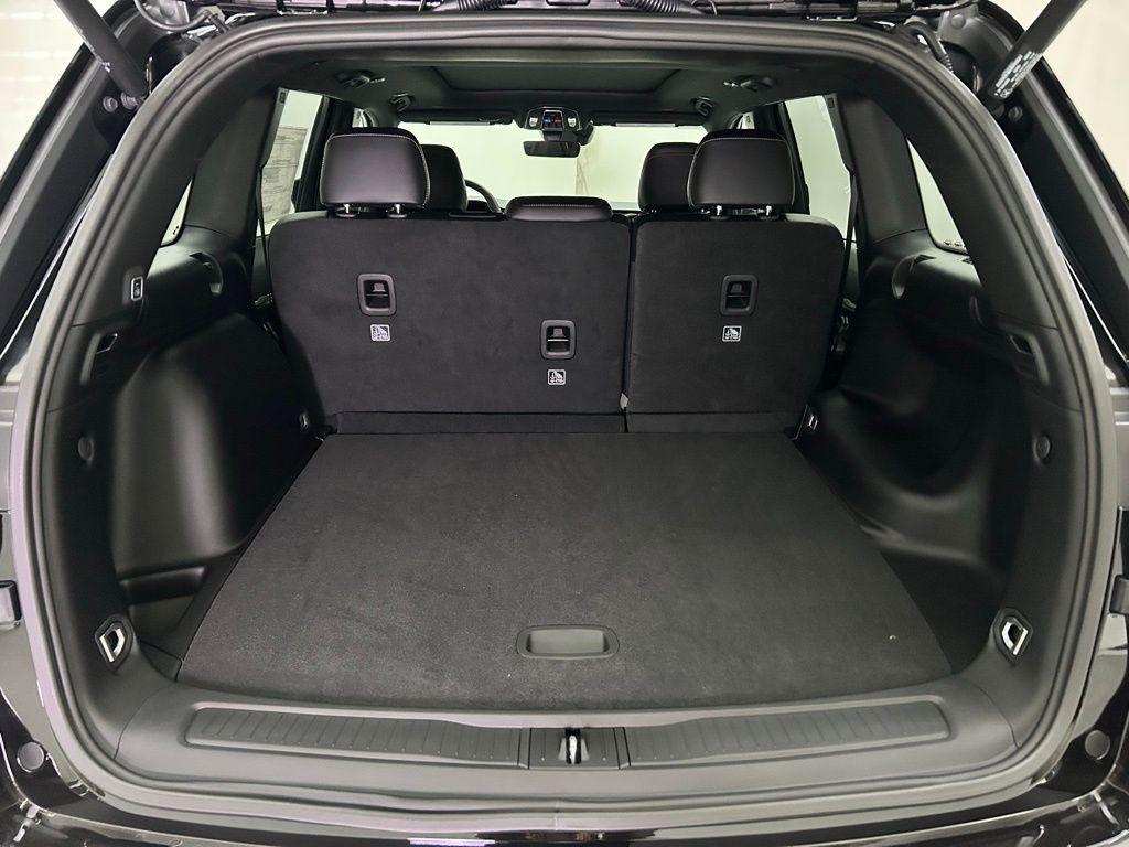 new 2025 Jeep Grand Cherokee car, priced at $46,866